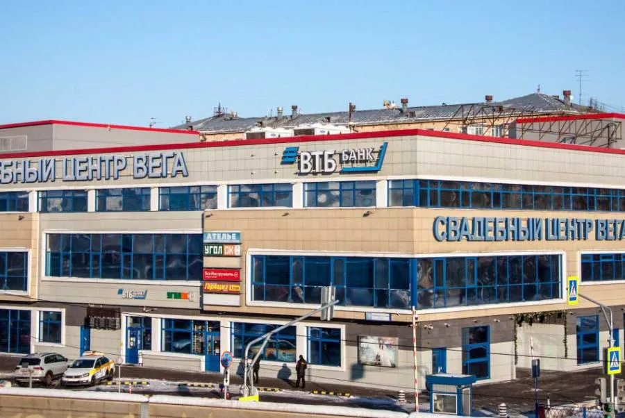 Роль фурнитуры в швейном производстве и ее основные функции