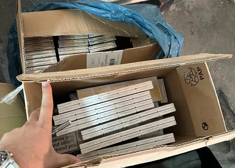 У челябинца изъяли 10 тысяч пачек сигарет без акцизов