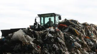 Радиоактивные отходы: прокуратура проверит свалку под Рыбным