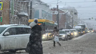 Автоюристы дали четкий ответ: нужно ли включать фары при езде днем - ловушка новых правил 2026