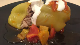 Чего бы такого съесть? Видео-рецепт долмы от Pro Города