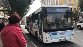 В муниципальном бюджете нет денег на развитие общественного транспорта. Ситуацию исправляют автобусы из Москвы