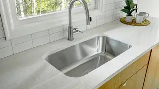 Доводим кухонную раковину до зеркального блеска