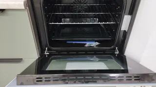 25 г в кипяток — и духовка сияет как на праздник: ни векового жира, ни нагара — супер-лайфхак