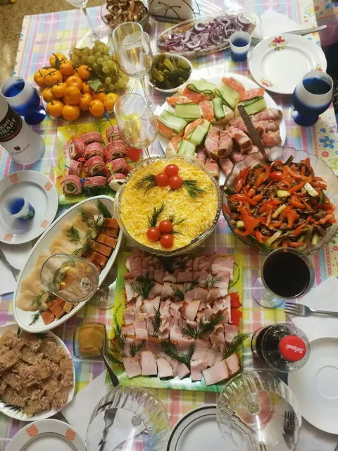 Закуска «Рафаэлло» с консервированной горбушей: буду готовить маленькие «снежки» на новогодний стол