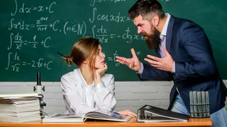 Учителя в России разбегаются из школ