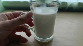 Не чай, не кофе, даже не какао: ученые озвучили незаменимый напиток для утра - улучшает кожу и радует кишечник