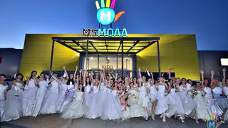 В праздничные дни бесплатные автобусы "М5 Молл" будут ходить до 22:30. Расписание