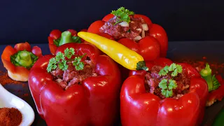 Как приготовить вкуснейшие фаршированные перцы: пошаговый рецепт