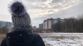 Проверили на себе: как ребенок из Кального добирался бы в школу в Лесопарке