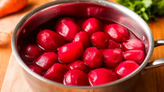 Свеклу варю теперь только так: и почему я раньше не знала об этом методе - 25 минут и все готово