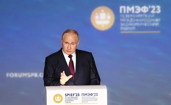 Путин сообщил россиянам о высоких зарплатах