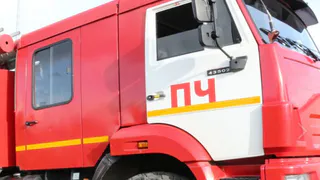 В Коми на помощь пожарным при тушении дома пришли добровольцы