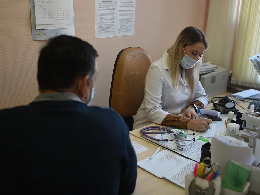 Как будут работать медучреждения Нижнекамска в майские праздники?