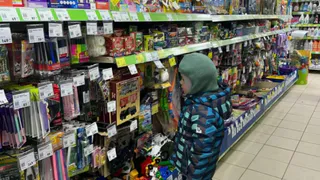 Заглянула в Фикс Прайс за мелочью, а вышла с целом пакетом игрушек для детей - показываю свои покупки