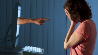 В соцсетях раскритиковали врача-педиатра за откровенные фото в нижнем белье