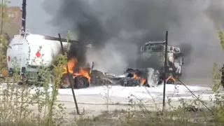 Появились кадры пожара на нефтебазе в Рязани