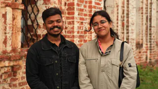 Индийские студенты-медики помогают восстанавливать храм в Коми