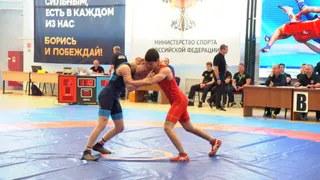 В столице Коми проходит турнир СЗФО по вольной борьбе