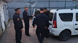 В Рязани полицейские выдворили и депортировали 11 мигрантов из России