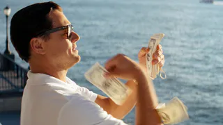 У российских бюджетников в 2019 году существенно увеличится зарплата