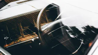 Около ТД «НИТИ» из-за аварии оказалось почти полностью парализовано движение