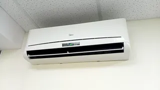 Рязанцы рассказали, как они спорят из-за температуры в офисах