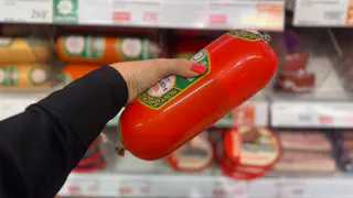 Там 100% чистое мясо — никакой подделки: в Роскачестве назвали лучшие марки колбасы для оливье, салатов и бутербродов