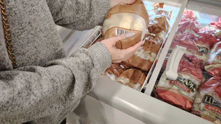 «Светофор» против «Озона»: кто дешевле? Купил один и тот же набор продуктов в обоих магазинах и сравнил цены