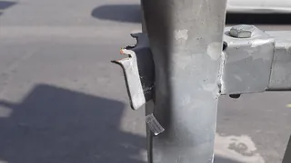 Жительница Рязани едва не истекла кровью на улице из-за опасного ограждения