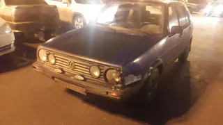 На парковке "Премьера" пьяный водитель протаранил две машины