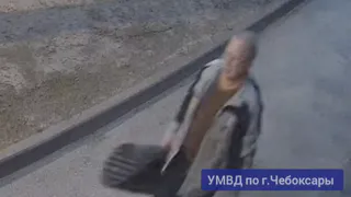 В Чебоксарах разыскивают похитителя камер видеонаблюдения