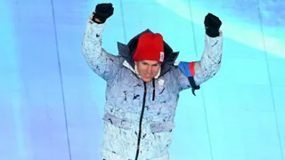 Брянскому лыжнику Большунову вручили золотую медаль Олимпиады