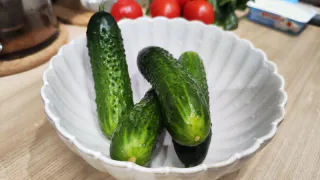 Не просто пучковый гибрид, а мечта садоводов: сорт огурцов, который станет фаворитом в 2025 году - урожай раз в два дня