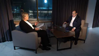 Ростислав Гольдштейн в ходе прямой линии предложил создать кадровую программу для привлечения молодёжи в органы власти Республики Коми