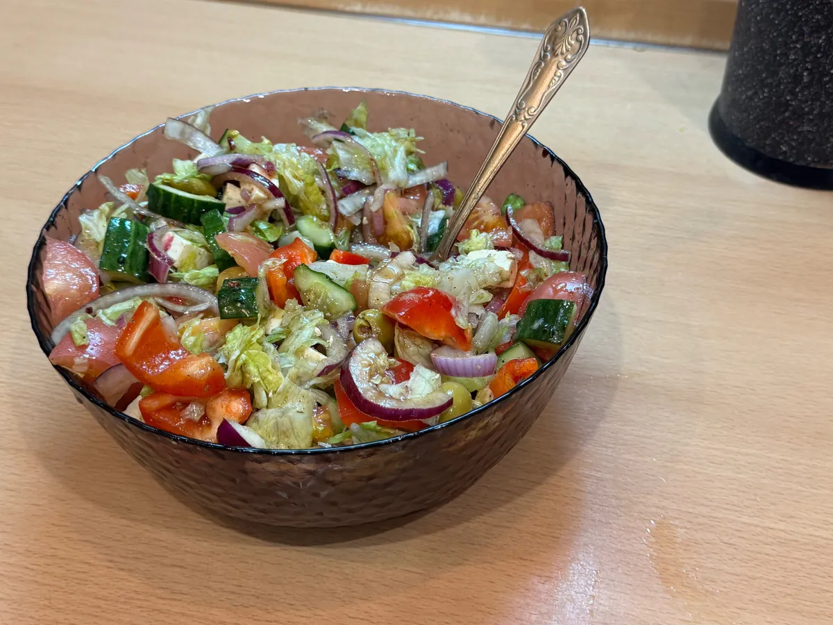 Ученые указали на самый вредный дачный овощ - мы едим каждый день, еще и детей пытаемся накормить