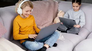 Каждый второй родитель из Владимира поддерживает запрет соцсетей для детей до 15 лет