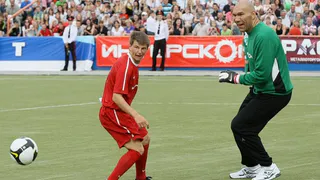 Николая Валуева и «Единую Россию» обвинили в развале футбольного клуба «Тосно»