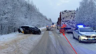 В Коми в ДТП с такси и большегрузом пострадала женщина