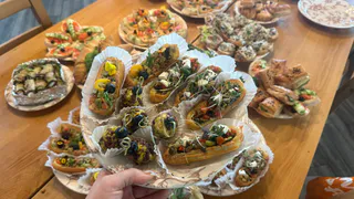 Вот чем нас кормят в Абхазии - семейная пара абхазов рассказала всю неприкрытую правду про продукты