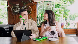 Не только зумеры: жители Рязани всех возрастов отказываются от телефонных звонков в пользу мессенджеров