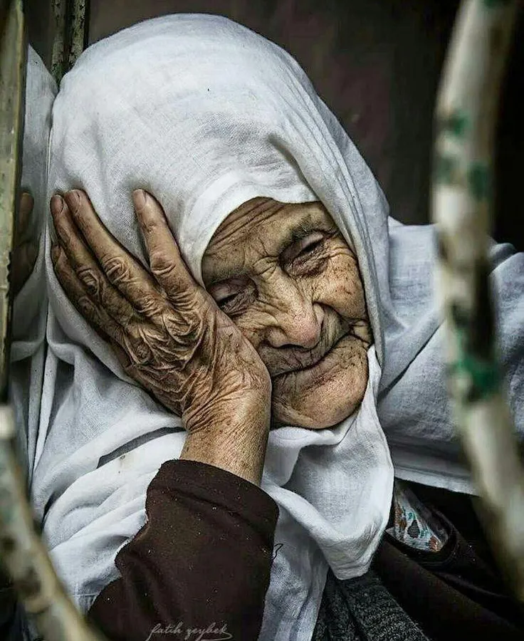 Почему люди не могут радоваться жизни и не чувствуют себя счастливыми