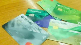 Грозит 6 лет: рязанка украла с банковского счета знакомой 9 тысяч рублей