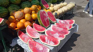 Опасный арбуз бросается в глаза: 3 сигнала, которые помогут выбрать спелый, вкусный и безопасный плод