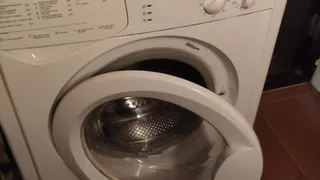 Почему нельзя оставлять дверцу стиральной машины открытой - запомните это раз и навсегда 