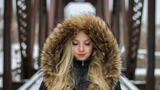 Шубы из экомеха - уже в прошлом: все зоозащитники выбирают эту верхнюю одежду и диктуют новые тренды