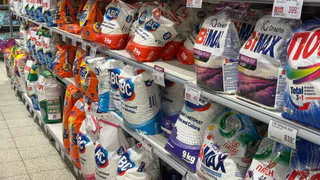 В Роскачестве назвали лучший стиральный порошок: стирают в разы лучше элитных за считанные копейки