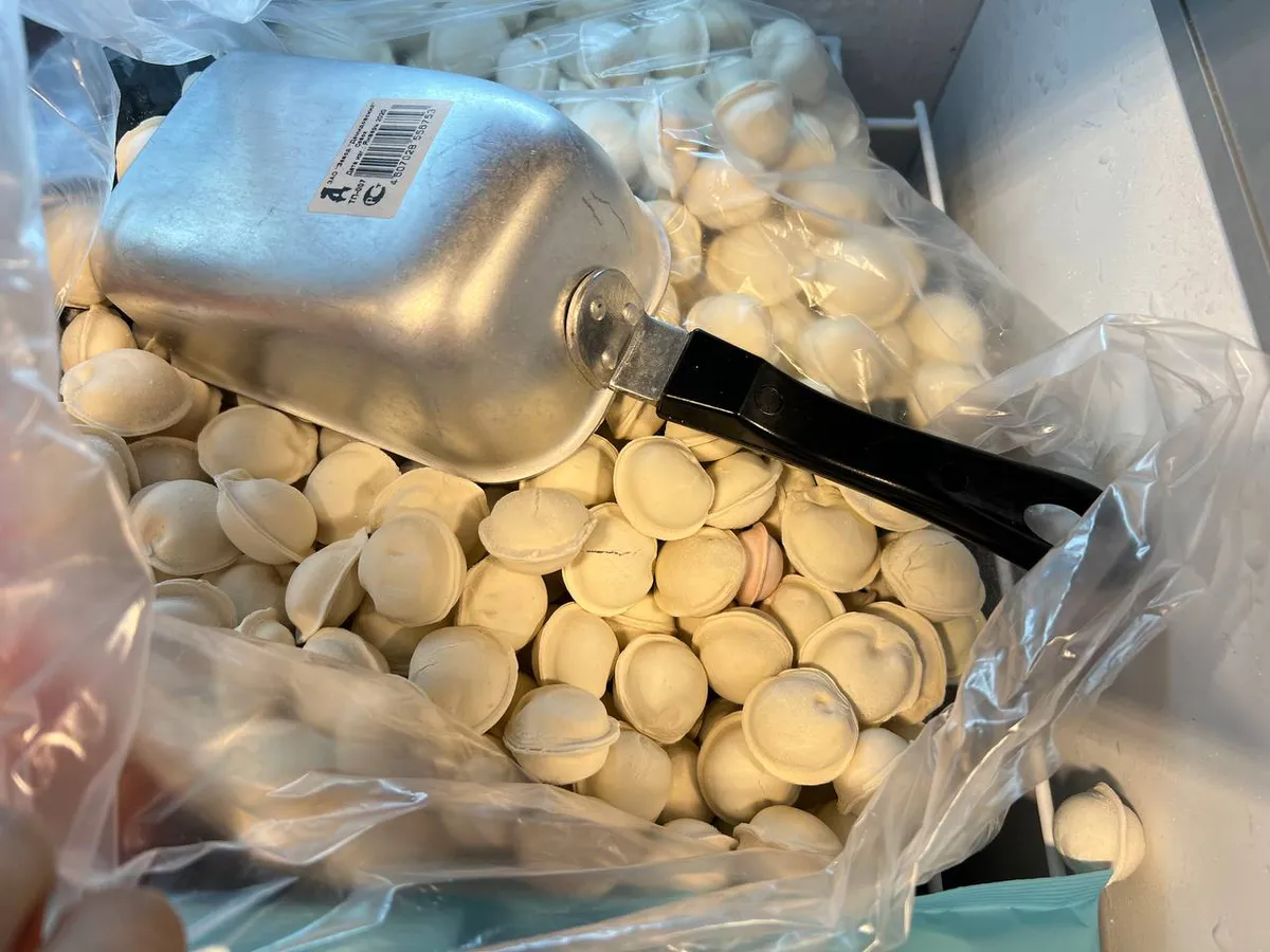 Перемолотые рога и копыта в тесте: Роскачество обнародовало худшие марки пельменей. Обходите даже по акции.