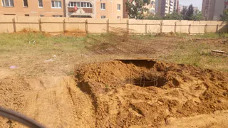 «Пейзаж как на Марсе»: горожане поделились впечатлениями о пустыре на улице Новосёлов