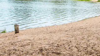 "Попрошайки и разгромленные дома": россиянин оставил честный отзыв об отдыхе в Абхазии